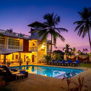 La Vaiencia Beach Resort, Morjim